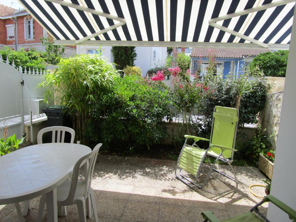 Guillerette Royan Exterior foto