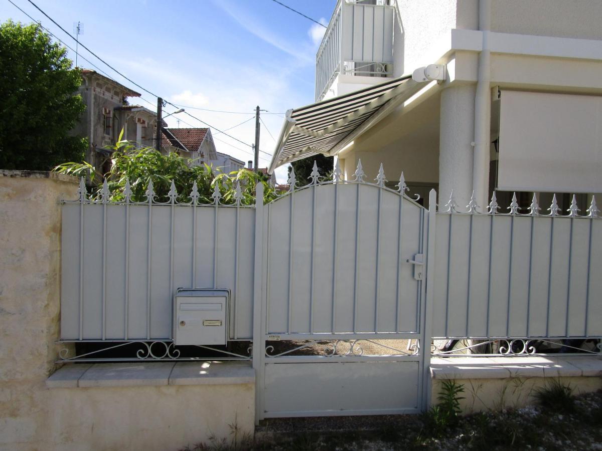Guillerette Royan Exterior foto